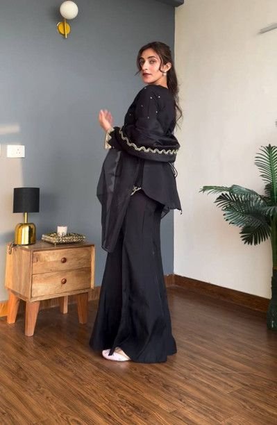ISRL Enterprise Crepe Kurti Sharara Dupatta Set
