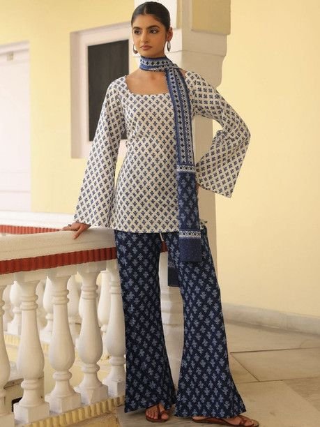 ISRL Enterprise Cotton Blend Kurta Pant Dupatta Set
