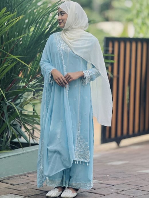 ISRL Enterprise Embroidered Thread Work Kurta with Palazzos & Dupatta